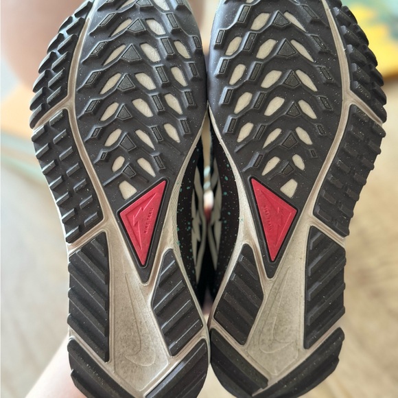 Nike Womens Pegasus Trail 4 Trail Running Shoes - Picture 2 of 4